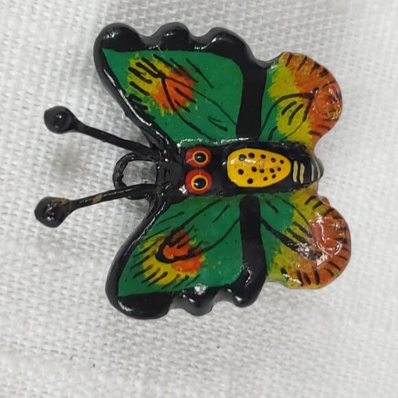 Really Beautiful Set of 2 Vintage Hand Painted Butterfly Pendants - Picture 5 of 12